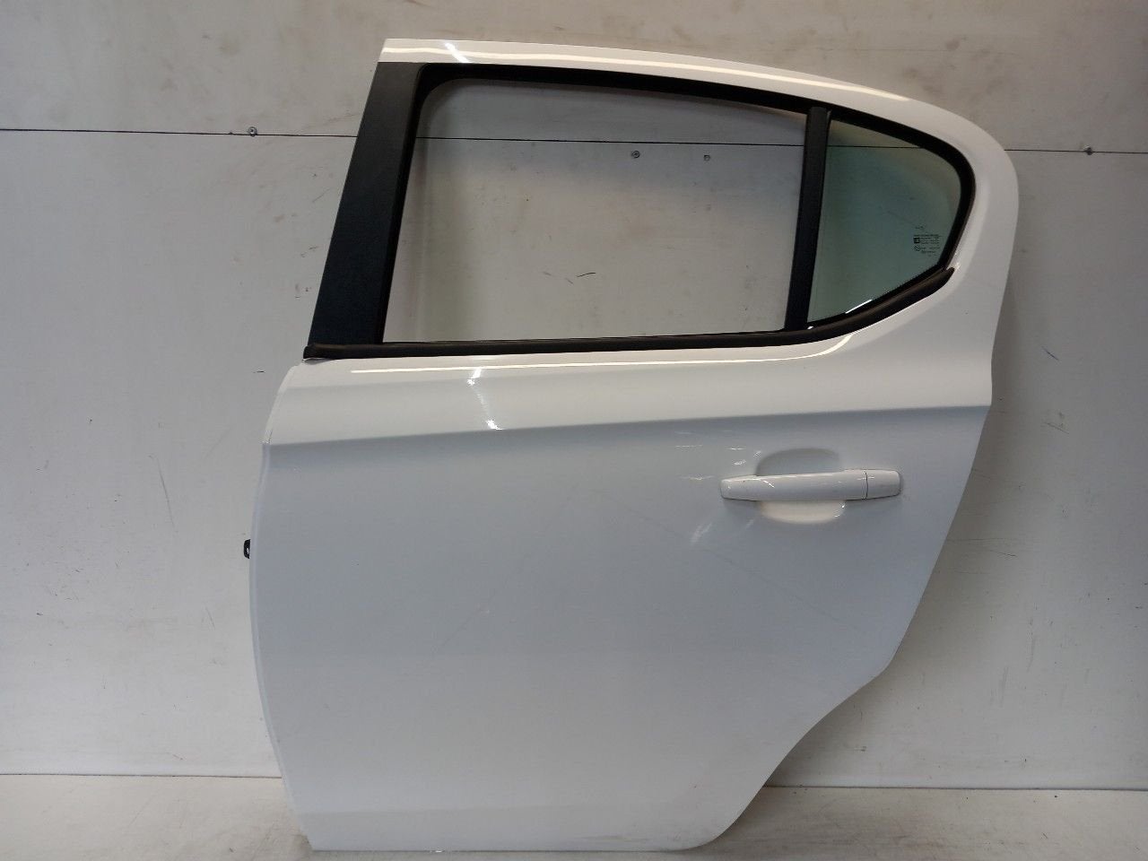Portier links achter Opel Corsa, Onderdelen@venauto.nl, Van der Ven Autorecycling B.V., Gebruikt, Ettenseweg 76, 4706 PB Roosendaal, The Netherlands
