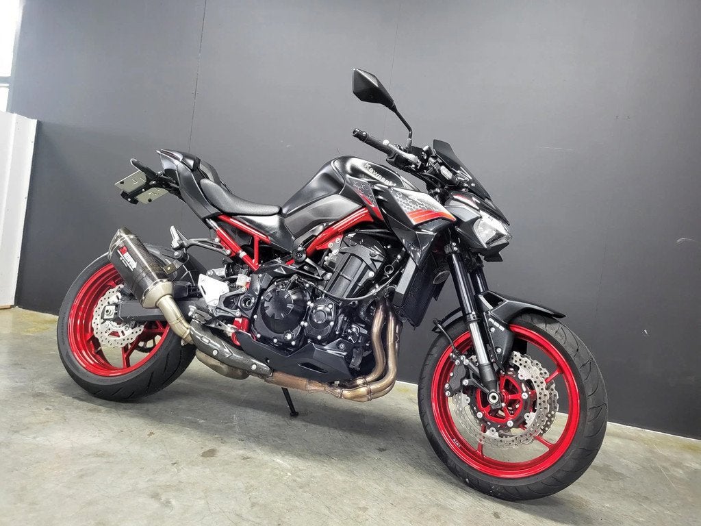 Kawasaki Z 900 Performance Edition in topstaat (bj 2021), Bedrijf, 900 cc, Meer dan 35 kW, Overig