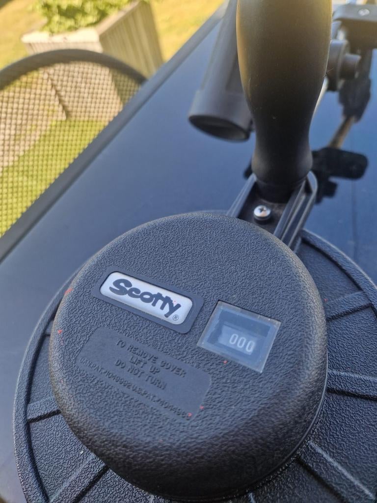Scotty Depthmaster  met Rod Holder &  Clamp Mount., Watersport en Boten, Ophalen