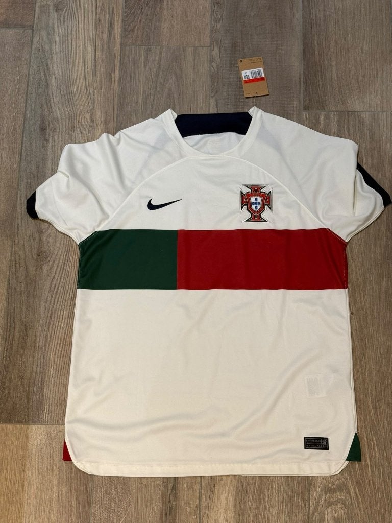 Maillot extérieur du Portugal 2022, Sports & Fitness, Taille L, Enlèvement ou Envoi, Neuf, Maillot