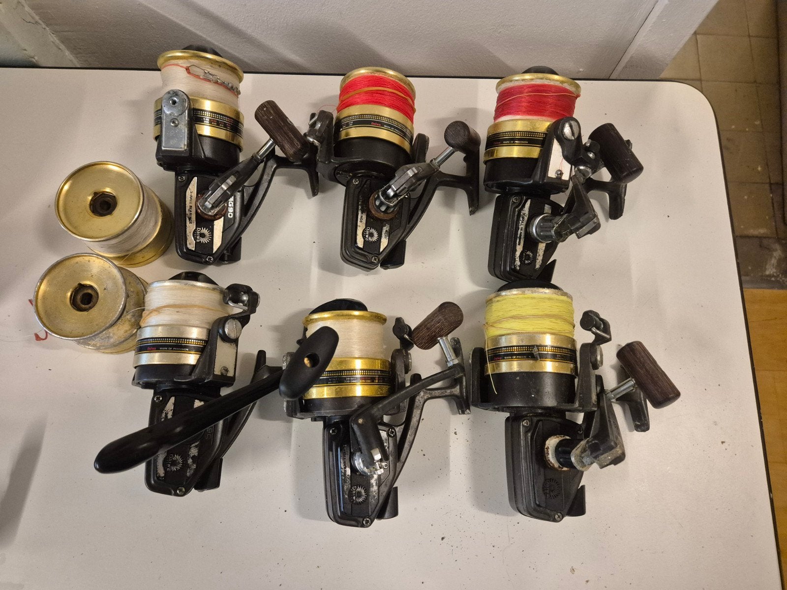 6xBG90 met 2 reserve spoelen, Enlèvement