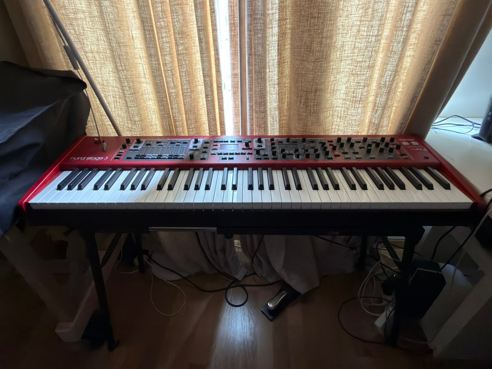 Nord stage 3 76HP, Enlèvement, Utilisé