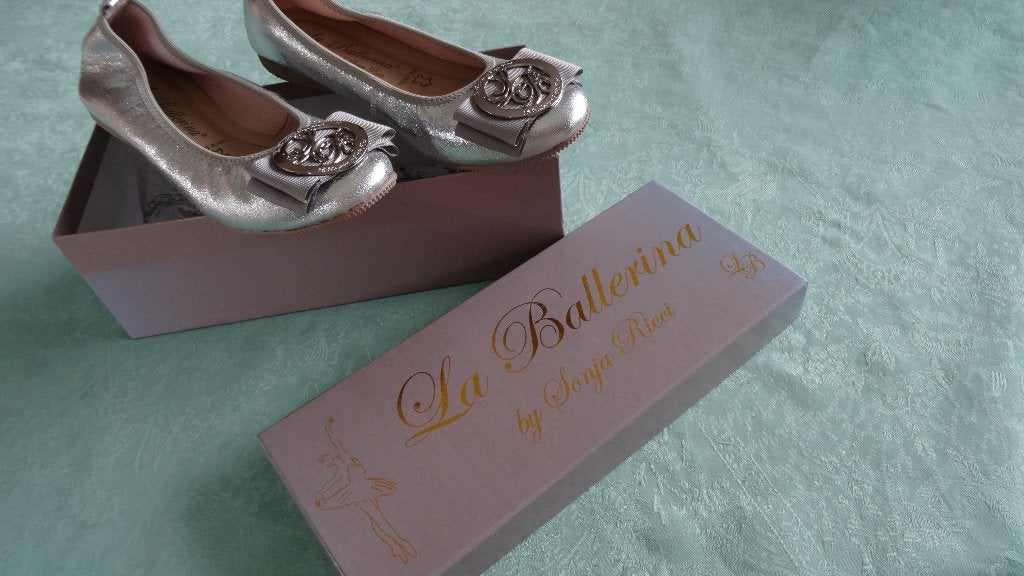 LA BALLERINA (ZILVERKLEUR) MAAT 38, Kleding | Dames, Overige kleuren, LA BALLERINA, Zo goed als nieuw, Ballerina's