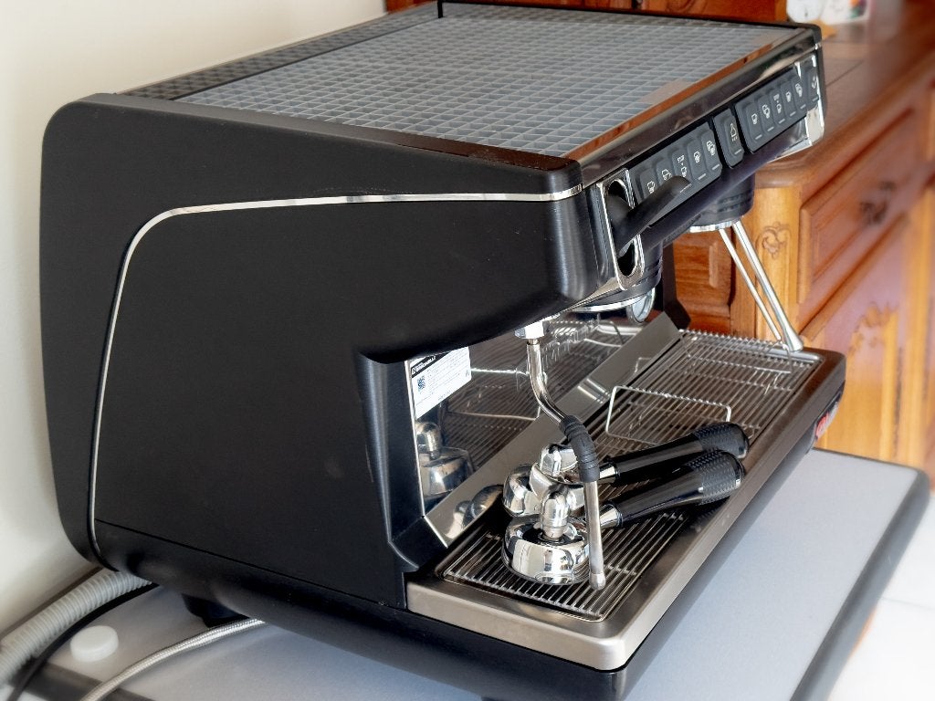 Café expresso Simonelli Appia, Enlèvement ou Envoi, Comme neuf, Cafetière