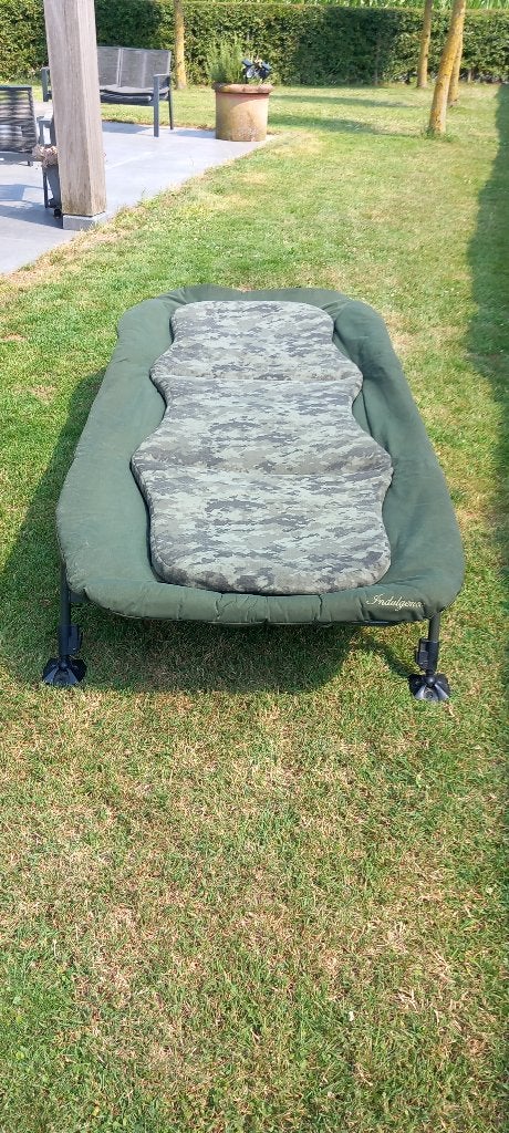 Nash Indulgence Wide Boy Bedchair, Watersport en Boten, Hengelsport | Karpervissen, Ophalen, Zo goed als nieuw, Complete set