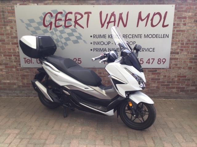 Honda Forza 350, 2021, 5235 km, Scooter, Motorrijbewijs A, Bedrijf, Meer dan 35 kW