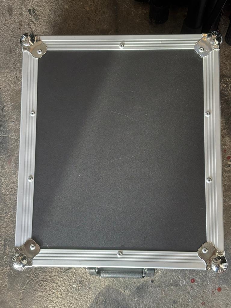 Flightcase pour table dj, Musique & Instruments, Boîtiers & Valises, Comme neuf, Enlèvement