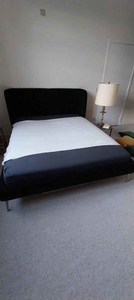 groen fluwelen bed, Huis en Inrichting, Ophalen, Fluweel, Tweepersoons, Zo goed als nieuw
