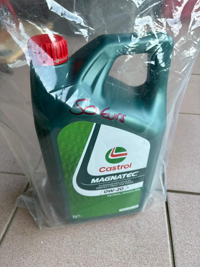 HUILE CASTROL 0-20 - 0W-20 5litres neuf erreur de commande, Enlèvement ou Envoi