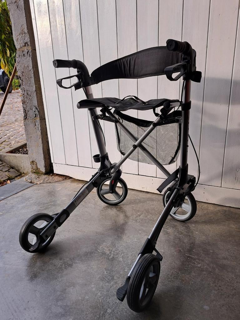 Rollator - tribune, Ophalen