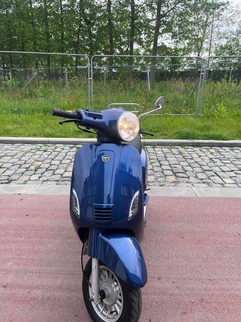 Scooter A klasse turbho gts tocana, Ophalen, Zo goed als nieuw