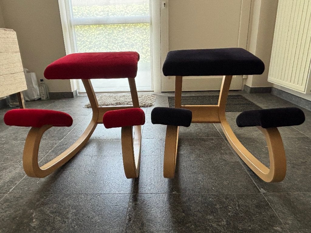 Fauteuil pour genoux Stokke Variable Balance : noir et rouge, Enlèvement, Ergonomique, Comme neuf, Rouge