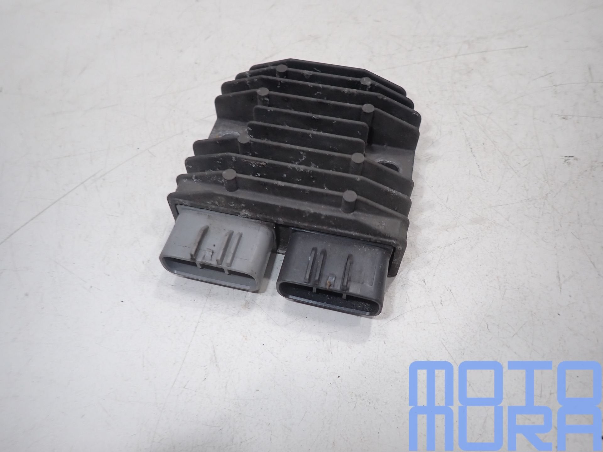 Yamaha FZ8 2011 - 2015 spanningsregelaar spanningregelaar re, Motos, Pièces | Yamaha, -, Utilisé, -, -