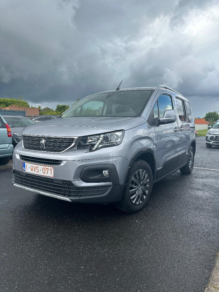 PEUGEOT RIFTER ALLURE 1.5 HDI 130 EAT8 AUTOMATIQUE, Argent ou Gris, Achat, Euro 6, Noir