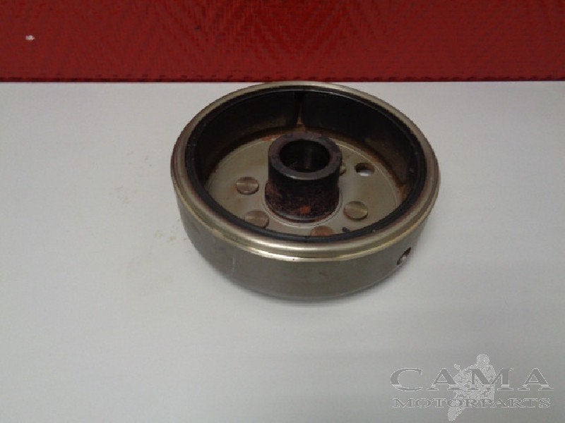 VOLANT MOTEUR Kawasaki GPX 600 R (01-1970/-) (21050-1111), Motos, Dhr. S. di Majo, Utilisé, Info@cama-motorparts.nl, P.J. Troelstraweg 8 8
3144 CX  MAASSLUIS, NL