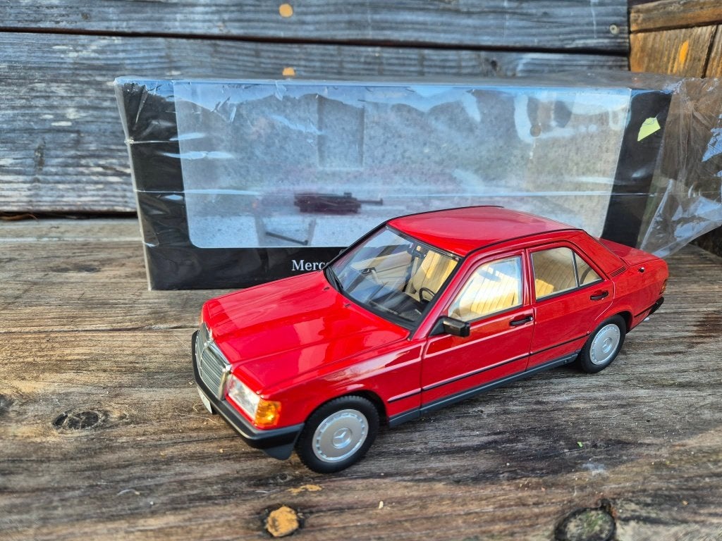 Mercedes Benz 190E Norev 1/18, Hobby & Loisirs créatifs, Voitures miniatures | 1:18, Enlèvement ou Envoi, Neuf, Voiture, Norev