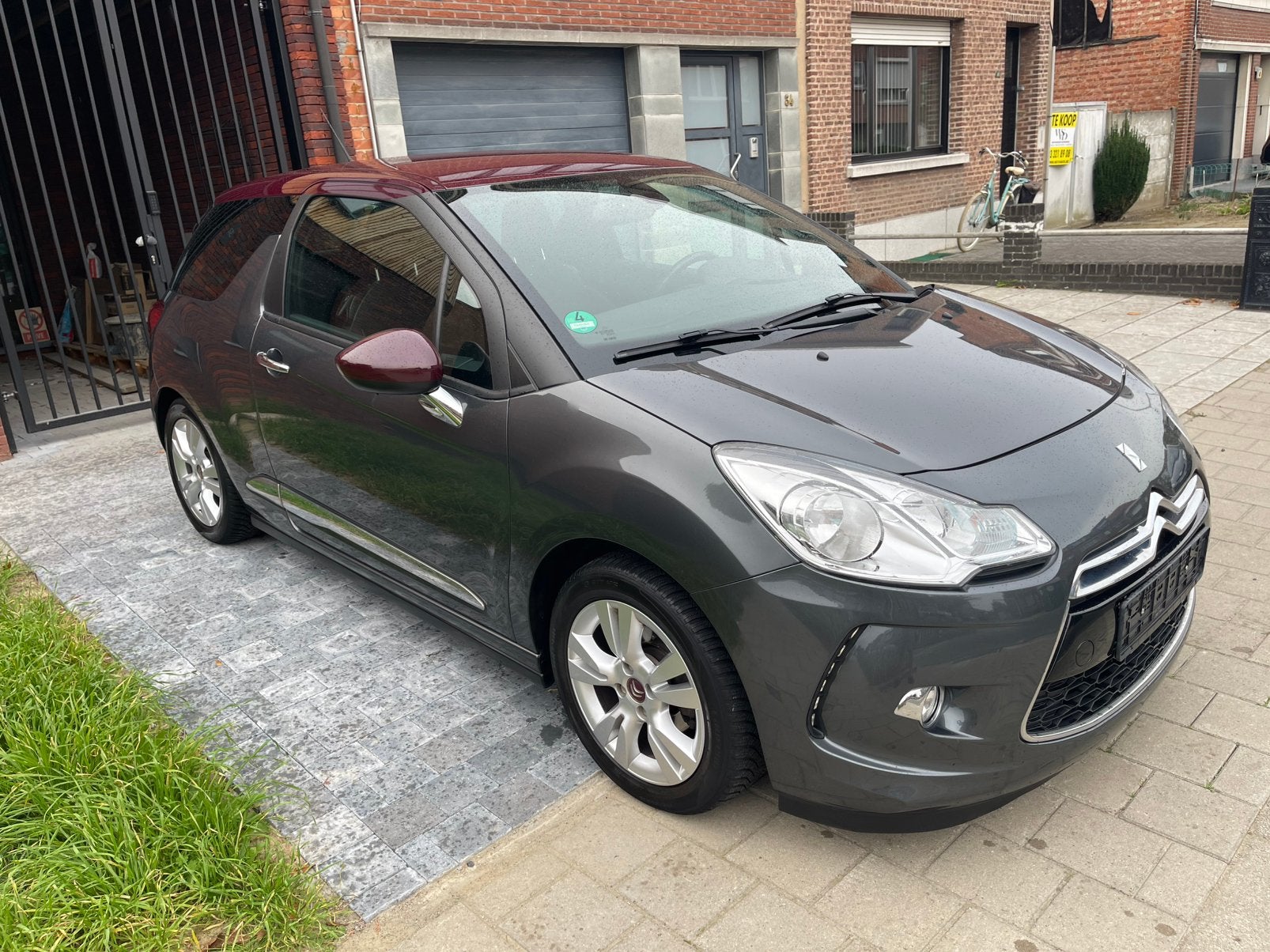 Citroën DS3 1.6i benzine 68000 km, Auto's, Euro 5, Stof, Zwart, Handgeschakeld