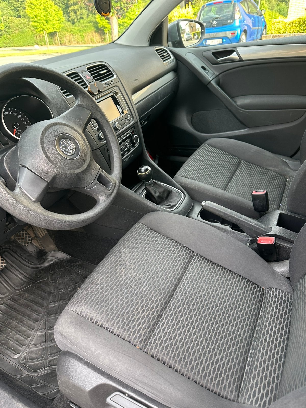 Golf 6. 1.6 Tdi prete à immatriculer, Autos, Achat, Phares directionnels, Entreprise, Boîte manuelle