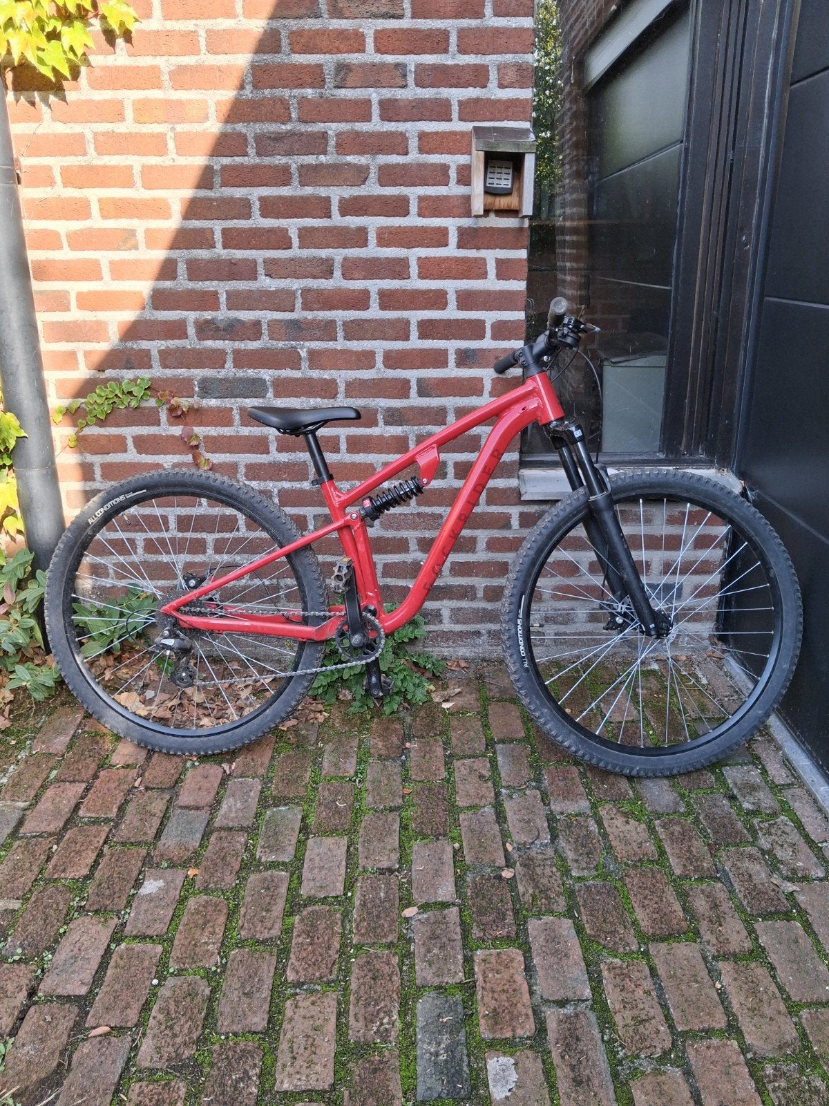 Rockrider EXPL 100 S mountainbike – rood – €400, Autres marques, Enlèvement, Frein à disque, Utilisé