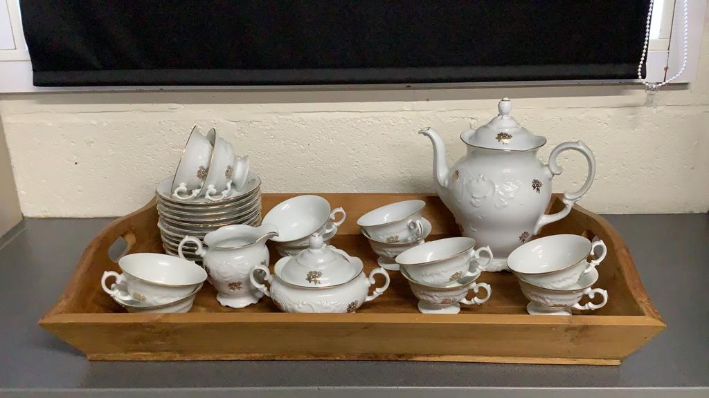 Koffieservies, Ophalen