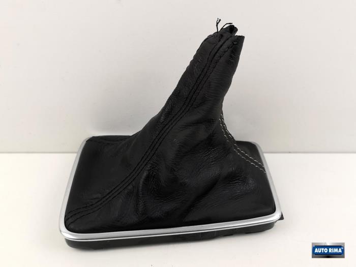 Enveloppe levier de vitesse d'un Volvo V40, -, 3 mois de garantie, Utilisé, -