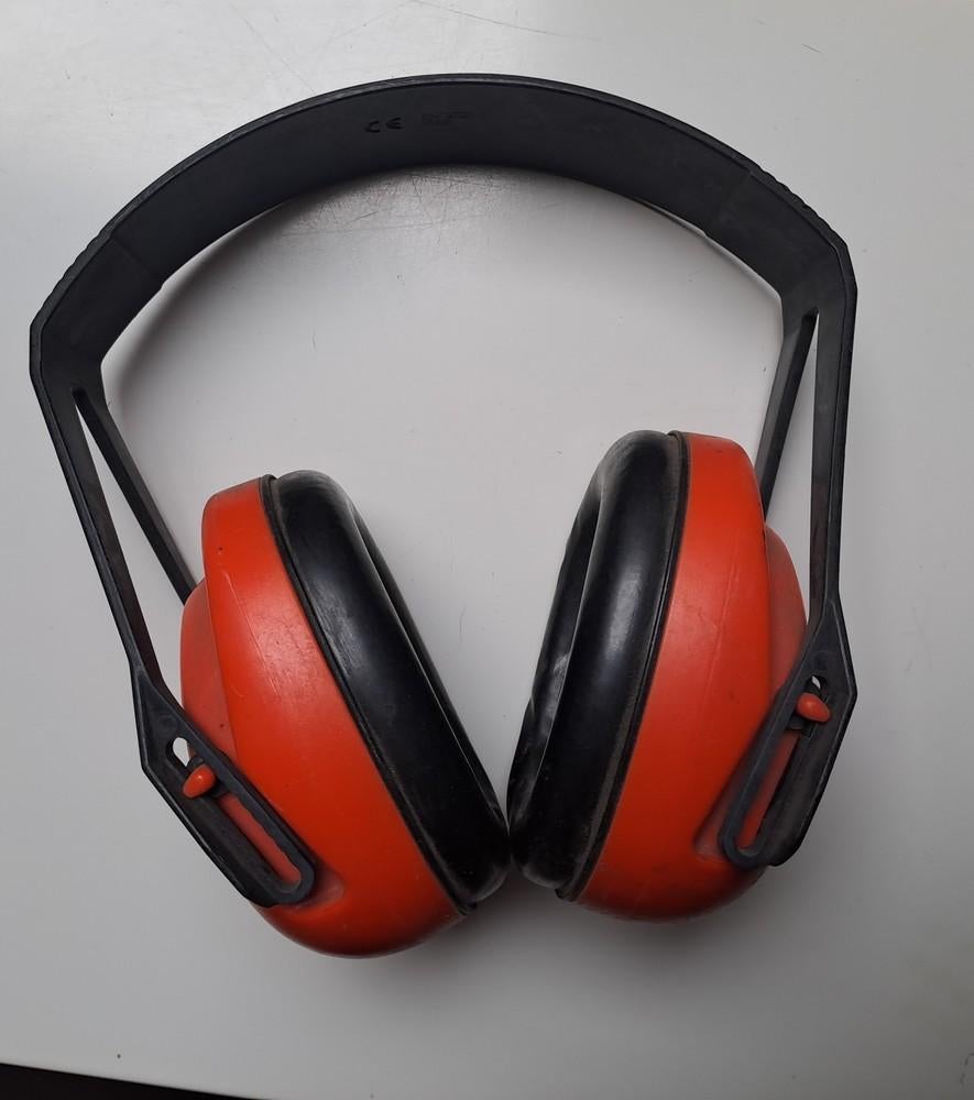 Casque anti-bruit 3M, Enlèvement