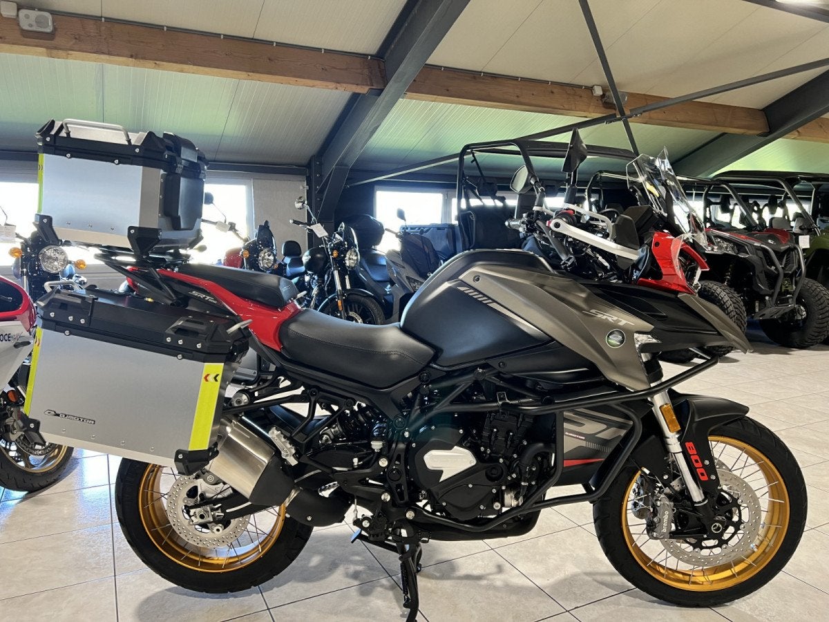 QJ Motor SRT 800 SX TOURING, Motos, Motos | Marques Autre, Entreprise, Plus de 35 kW, 800 cm³, QJ Motor