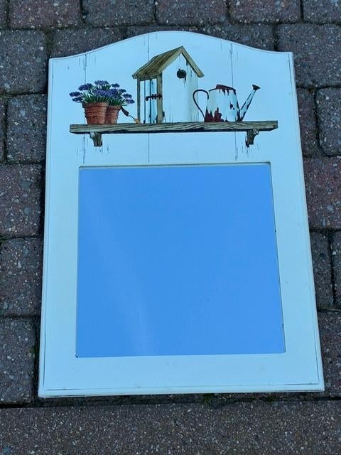 Spiegel in mooi houten wit kader., Minder dan 50 cm, Ophalen of Verzenden, Zo goed als nieuw, Minder dan 100 cm
