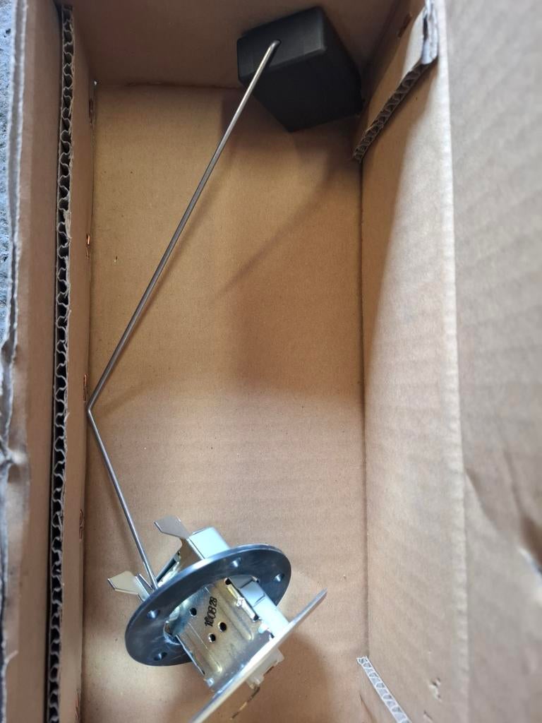 Suzuki samurai/sj413/sj410 brandstofmeter, Auto-onderdelen, Ophalen, Nieuw