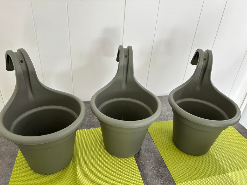 3 hangbloempotjes, Tuin en Terras, Bloempotten, Ophalen, Zo goed als nieuw, Balkon
