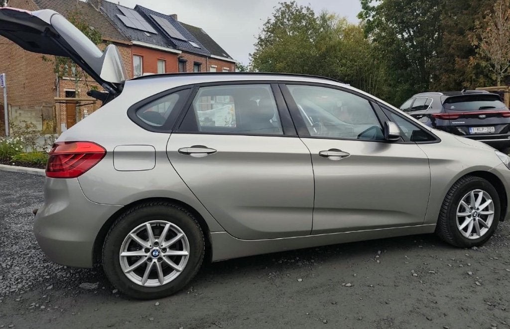 BMW 216 Active Tourer Serie 2, Autos, Cuir, Achat, Boîte manuelle, Noir