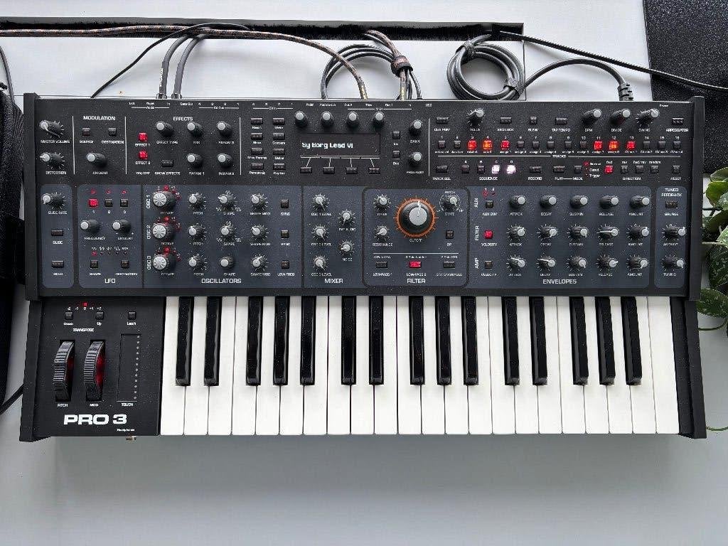 Sequential Pro 3 Hybrid Analog Synthesizer, Overige merken, Zo goed als nieuw, Met midi-aansluiting, Overige aantallen