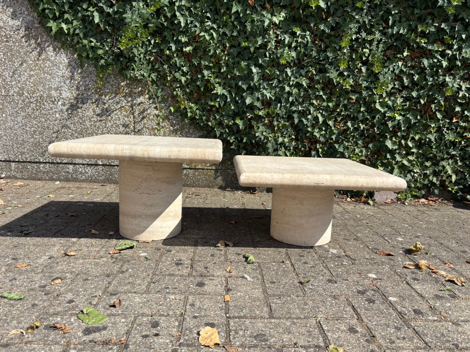 Travertin vintage design bijzettafels Angelo Mangiarotti, Huis en Inrichting, Ophalen, Gebruikt