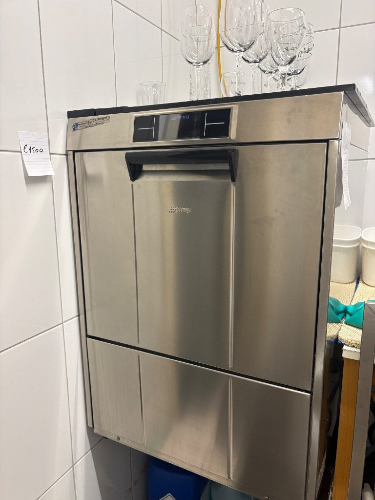 Lave verre professionnel SMEG, Enlèvement, Utilisé, Nettoyage