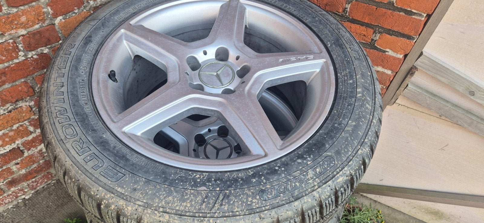 MERCEDES BENZ Amg velgen met banden  235/55/17R, Ophalen, Gebruikt, 155 mm, Velg(en)