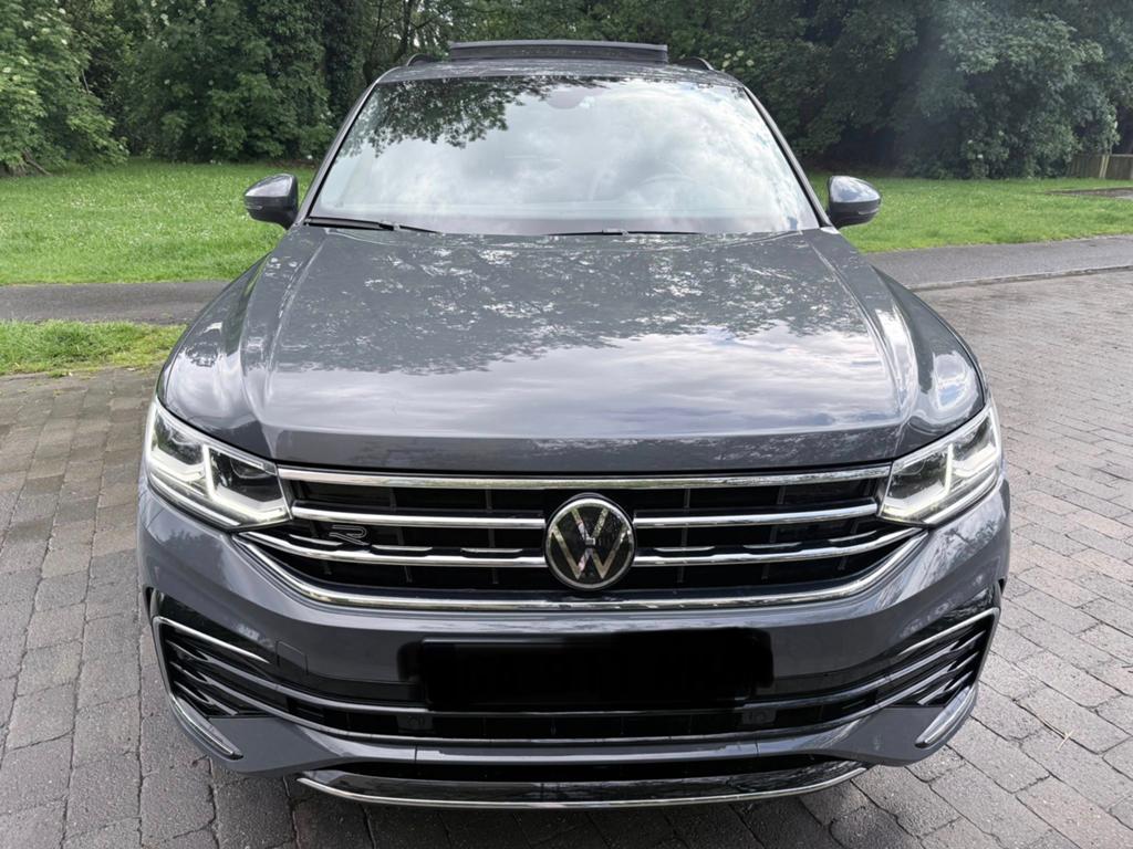 Volkswagen Tiguan 2.0 TDI SCR R-Line DSG full, Argent ou Gris, Achat, Entreprise, Entretenue par le concessionnaire