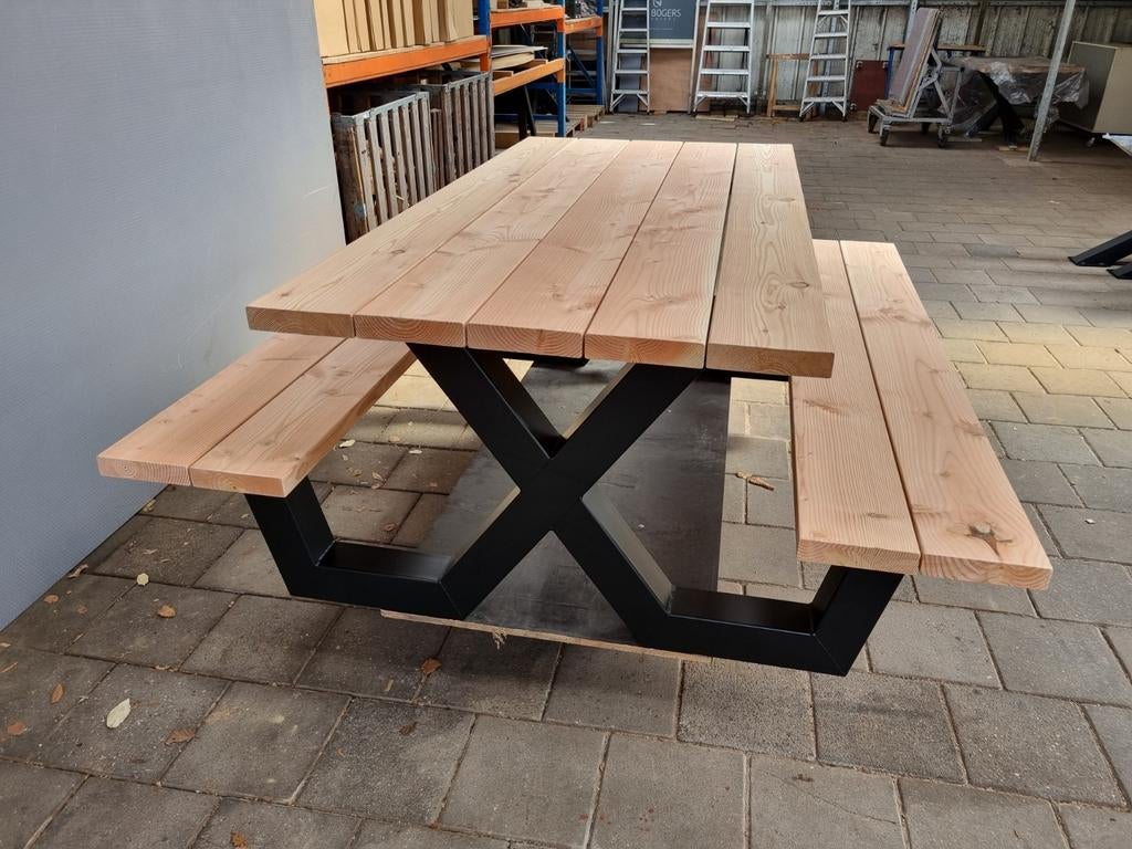 Douglas picknicktafel/bank  met stalen poten., Ophalen, Staal