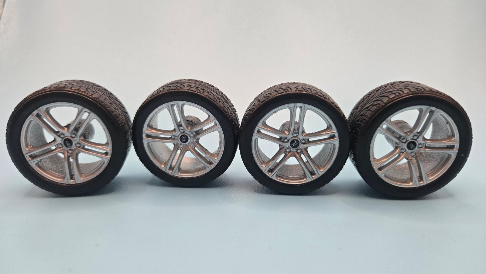 1:18 Audi R8 wideset velgen, Hobby & Loisirs créatifs, Voitures miniatures | 1:18, Enlèvement ou Envoi