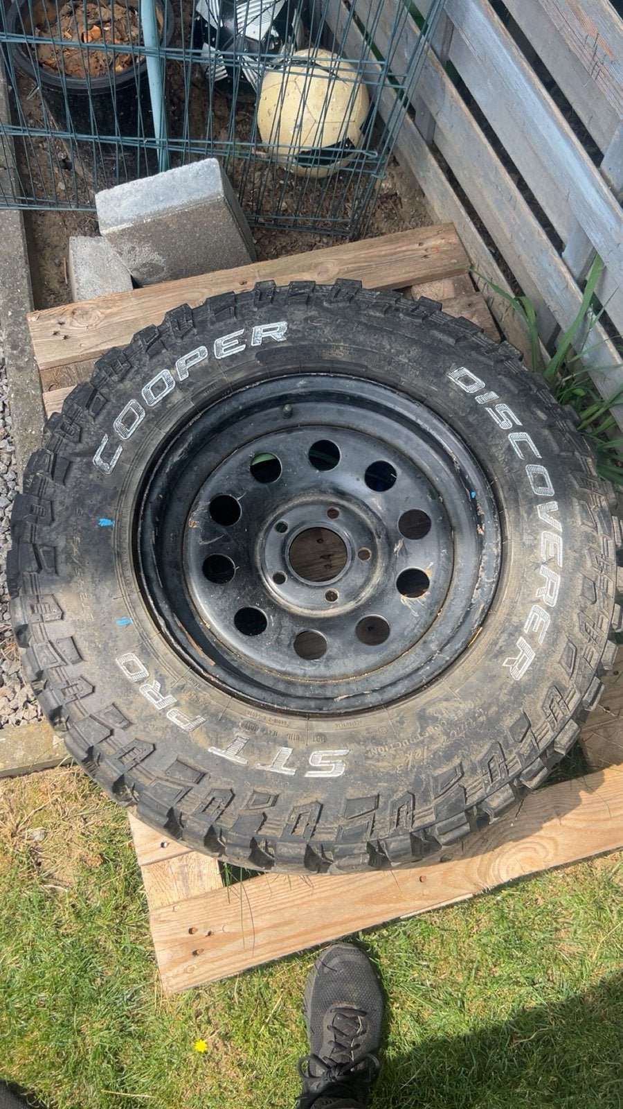 Discoverer Cooper sst pro 245/75R26 banden te koop, Auto diversen, Aanhangwagen-onderdelen, Gebruikt, Ophalen