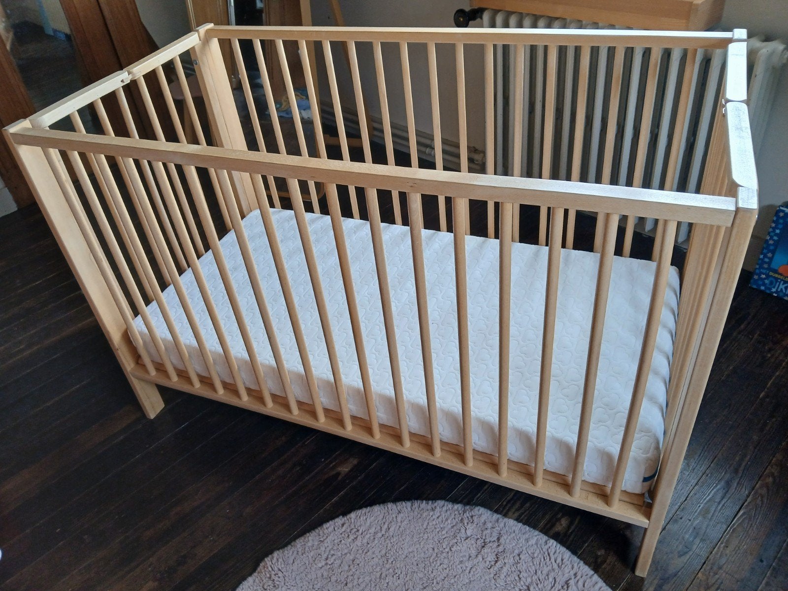 lit bébé pliant en bois 120x60 avec matelas Aerosleep, Enfants & Bébés, Parcs, Enlèvement, Comme neuf, Rectangulaire
