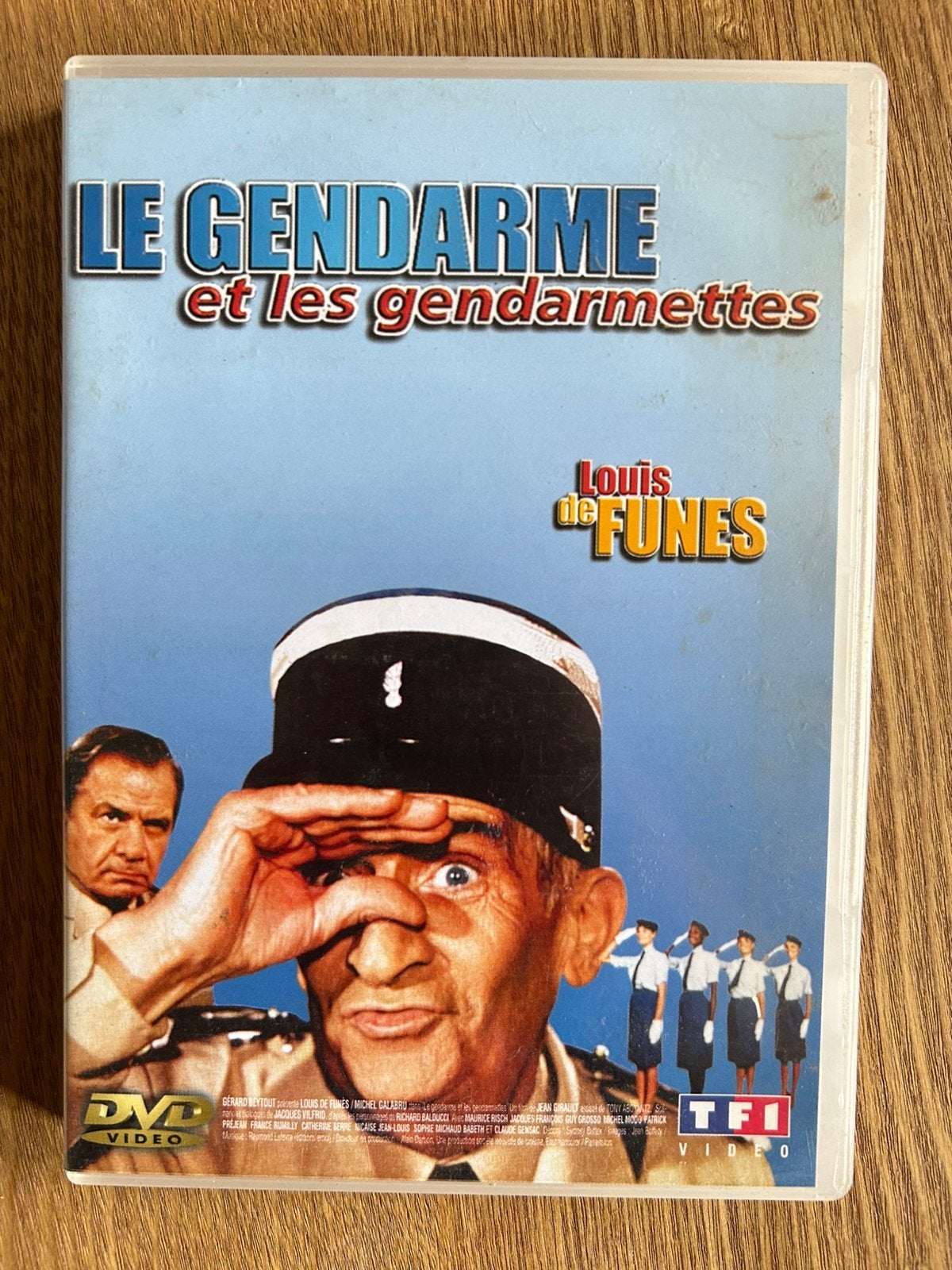 DVD Le gendarme et les gendarmettes, Enlèvement ou Envoi, Comme neuf, France