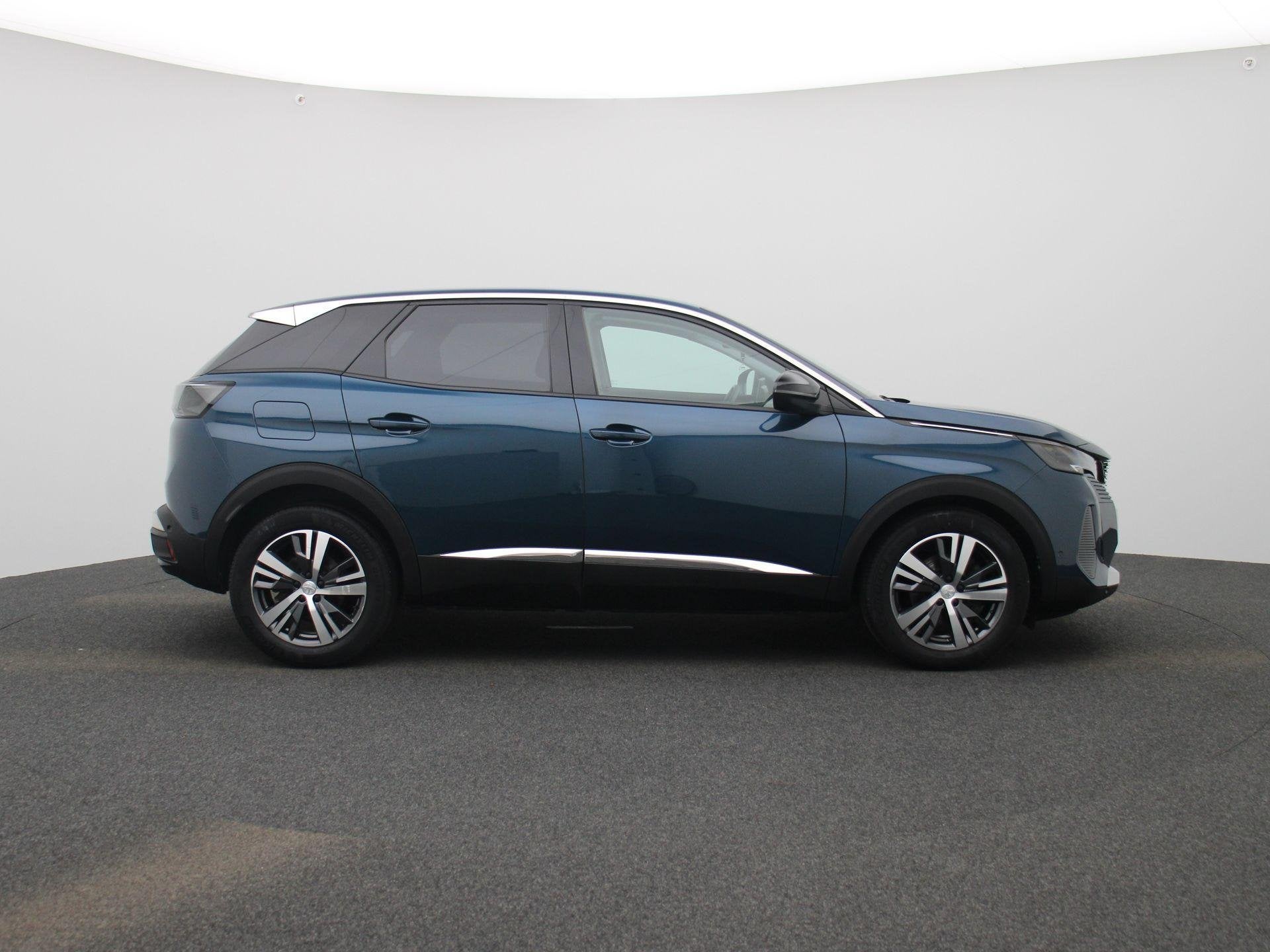Peugeot 3008 Hybrid 225 e-Auto8 Allure Pack (automatique), 1250 kg, Entreprise, Hybride rechargeable, Noir