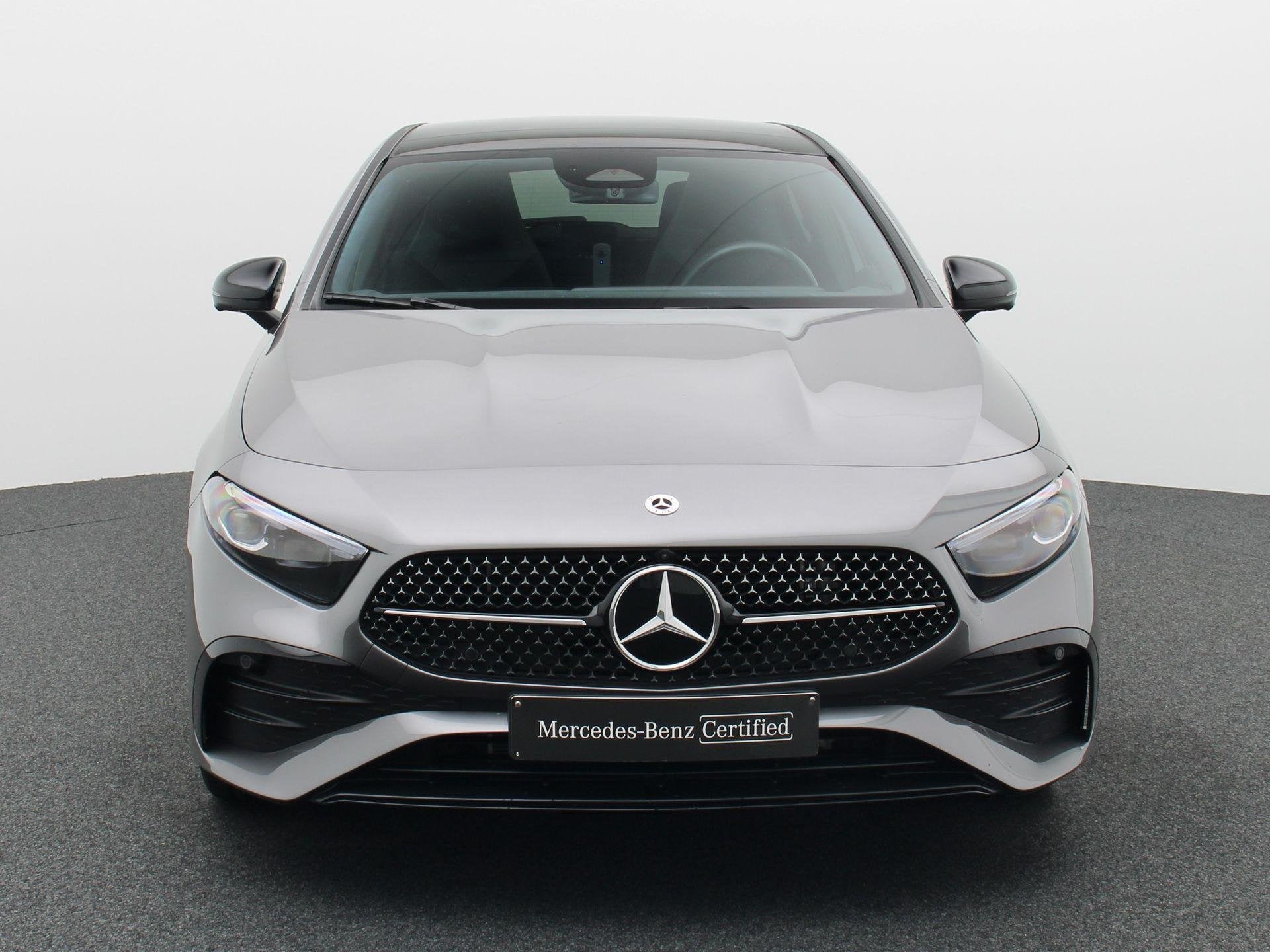 Mercedes-Benz A 250 e AMG Line + MULTIBEAM LED + PANORAMISCH, Dealer onderhouden, Stof, 16 kWh, 5 zetels
