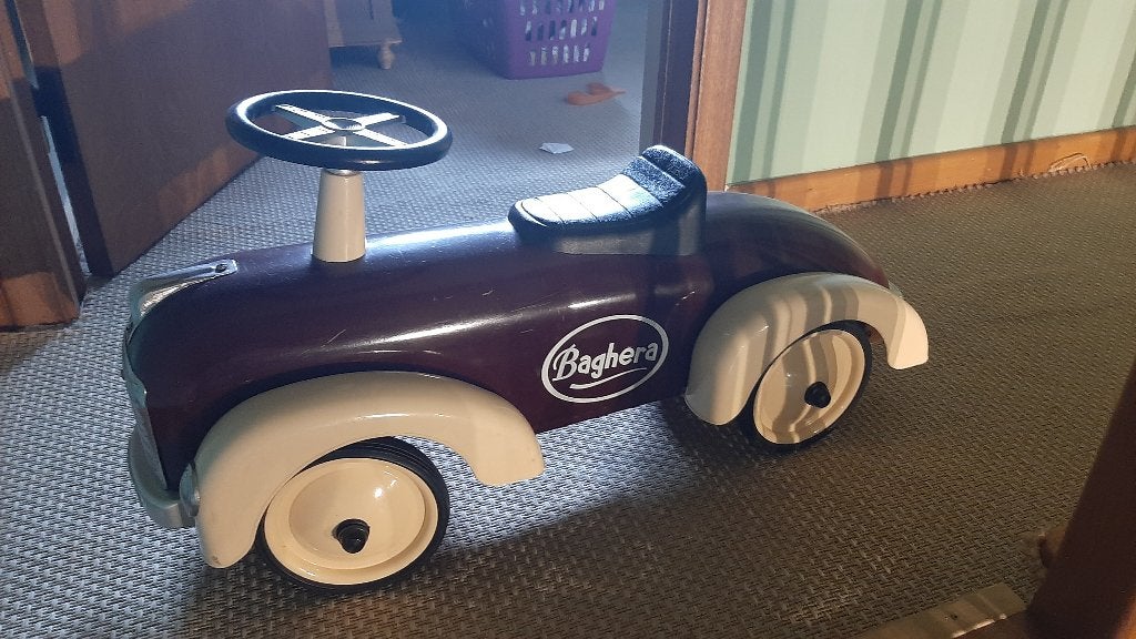 voiture enfant porteur vintage, Kinderen en Baby's, Speelgoed |Speelgoedvoertuigen, Ophalen, Zo goed als nieuw