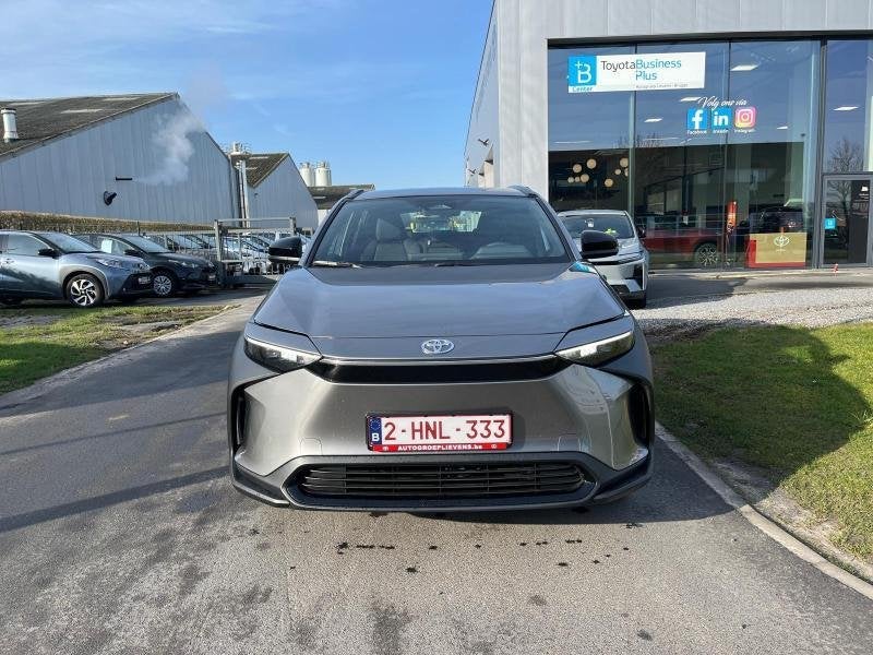 Toyota bZ4X 73.1 kWh 2WD DYNAMIC + 7 JAAR ONDERHOUD*, Autos, Toyota, Argent ou Gris, Achat, Noir, 5 portes