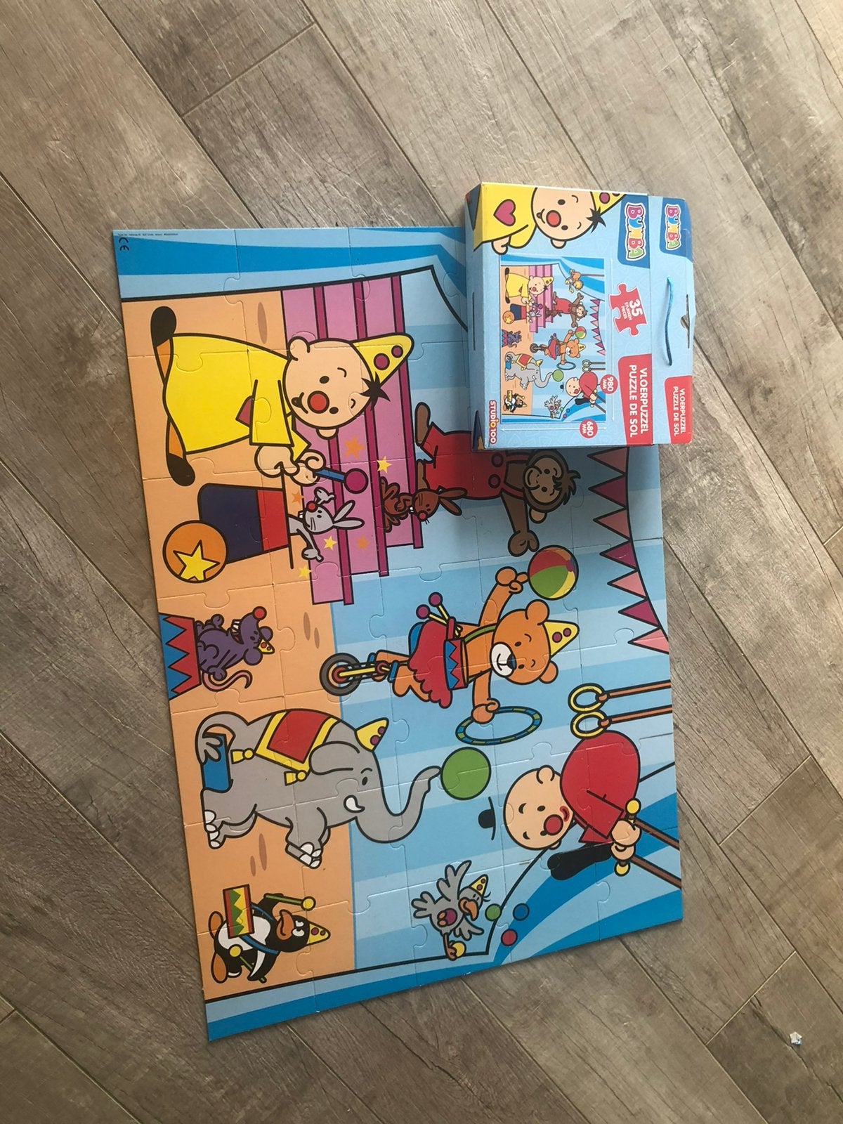 Vloerpuzzel Bumba, Kinderen en Baby's, Speelgoed | Kinderpuzzels, Ophalen, Zo goed als nieuw, 2 tot 4 jaar