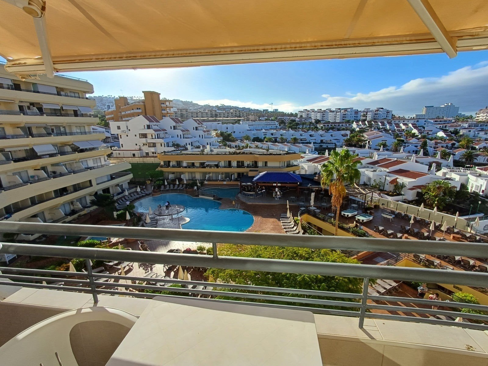 Studio Tenerife Puerto Colon vrij oktober 26!!!, Eigenaar