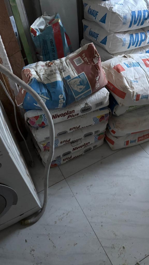Egalisatie mapei nivoplan plus, Doe-het-zelf en Bouw, Ophalen, Zo goed als nieuw