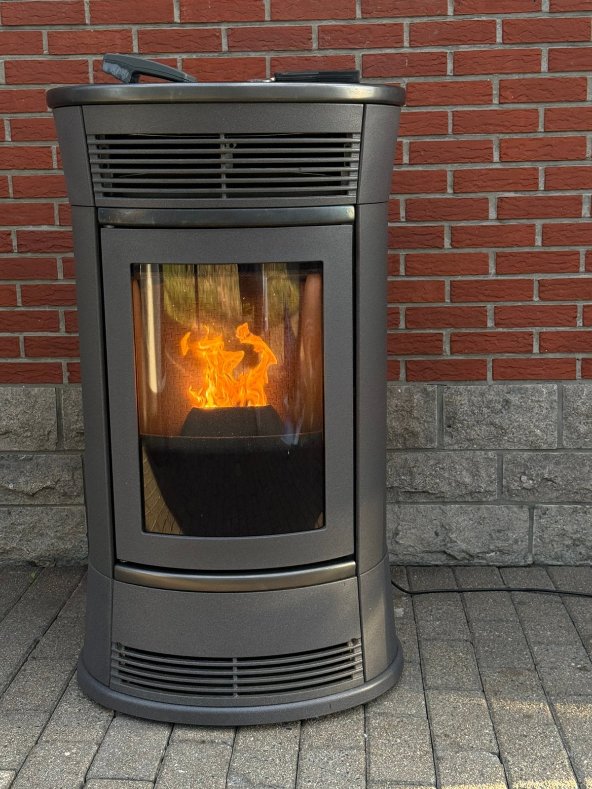 Livrez gratuitement poêle à granulés amusant Edilkamin 11 kW, Enlèvement ou Envoi, Comme neuf