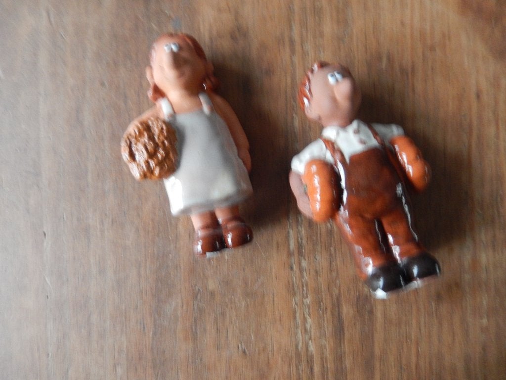 Twee beeldjes (zgan), Ophalen of Verzenden, Zo goed als nieuw